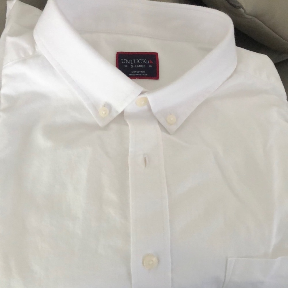UNTUCKit White Casual Button Down Shirt